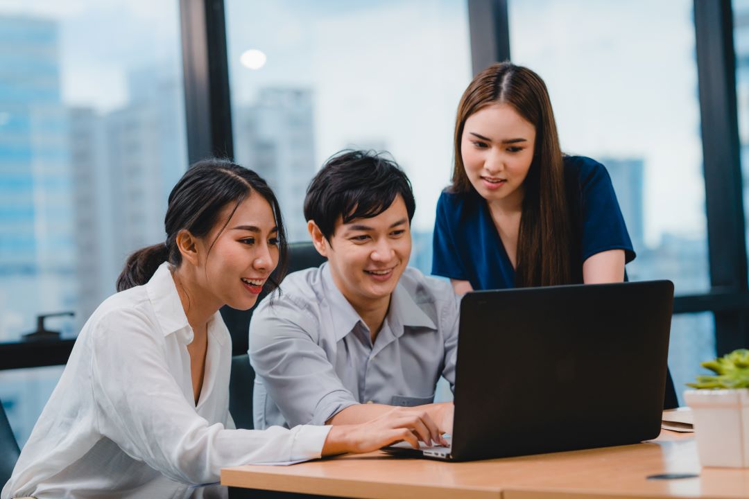 Cerita HRIS: 8 Manfaat Software ERP untuk Perusahaan Kecil dan Menengah