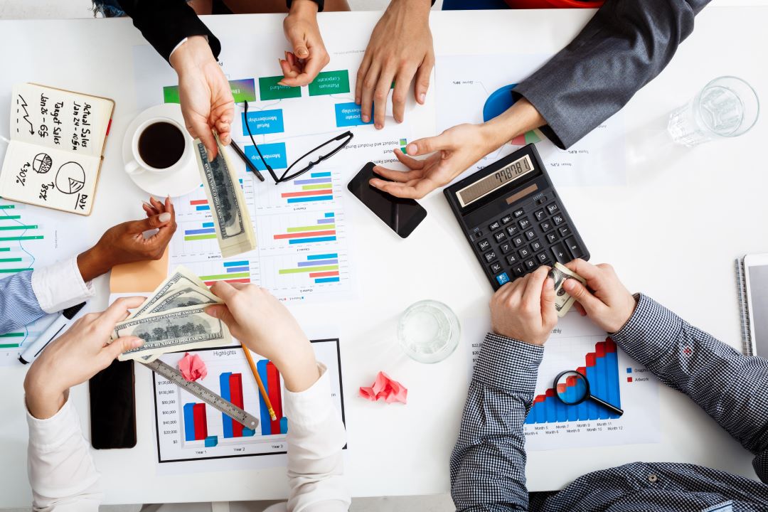 Cerita HRIS: Cara Mengintegrasikan HRIS dengan Sistem Keuangan Perusahaan Untuk Tingkatkan Efisiensi dan Akurasi
